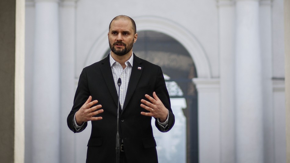 Jaime Bellolio Bellolio confirma salida de directora del Observatorio de Participación Ciudadana por pregunta sobre homosexualidad