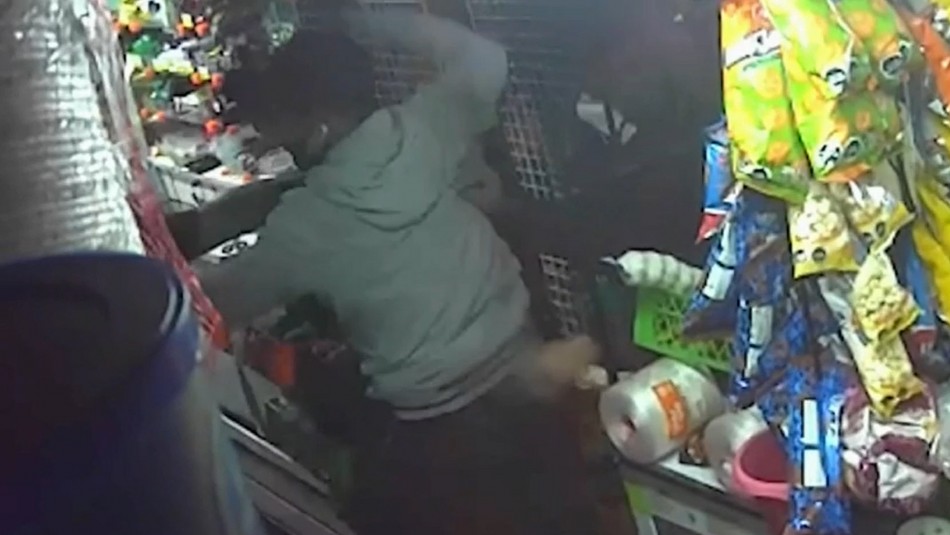 Tranquilo, están los niños Comerciante fue baleado por asaltantes en su almacén