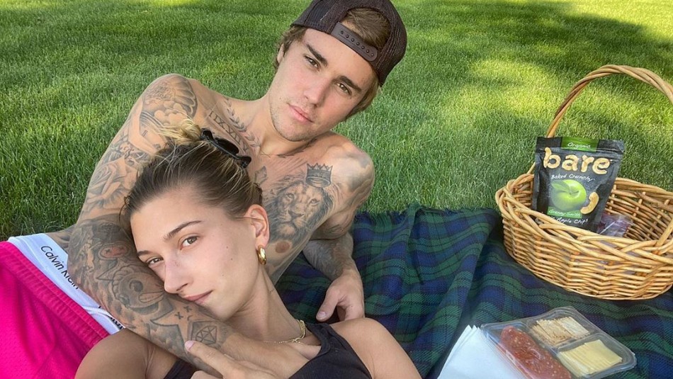Justin Bieber se bautiza junto a Hayley Baldwin: Justin Bieber se bautiza junto a Hayley Baldwin: