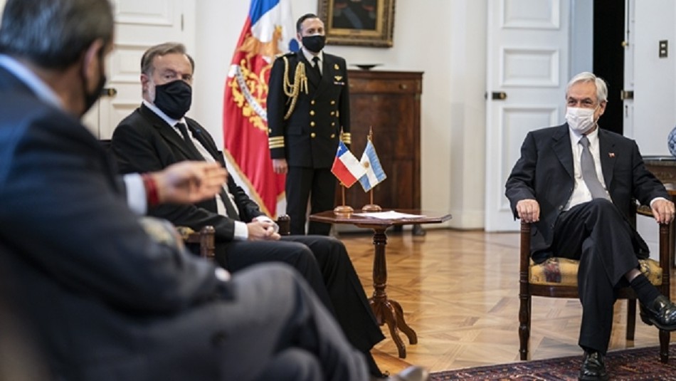 Nuevo embajador de Argentina en Chile entrega cartas credenciales a Presidente Piñera Nuevo embajador de Argentina en Chile entrega cartas credenciales a Presidente Piñera