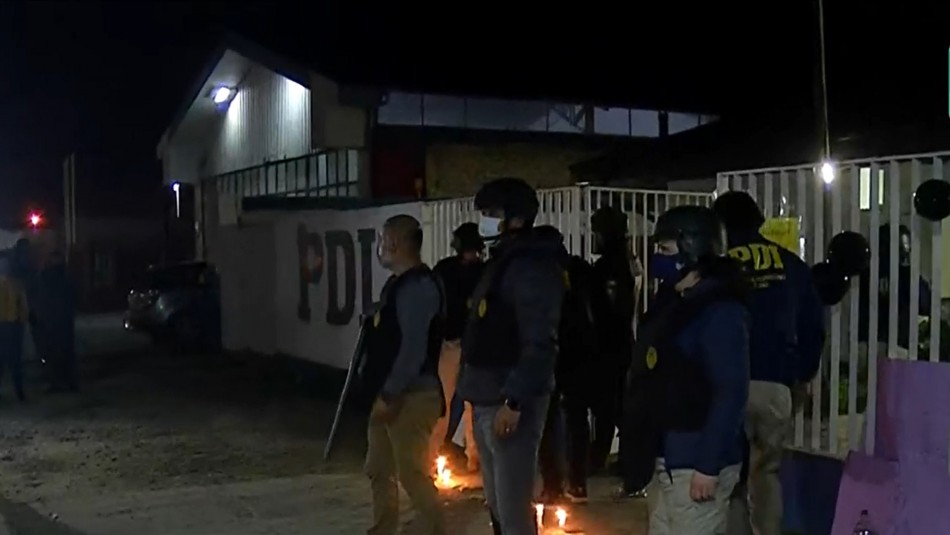 Atacan cuartel en donde estaba detenido presunto autor de la muerte de Ámbar Atacan cuartel en donde estaba detenido presunto autor de la muerte de Ámbar