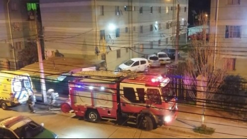 Un adulto mayor fallecido y una menor lesionada tras incendio en Valparaíso