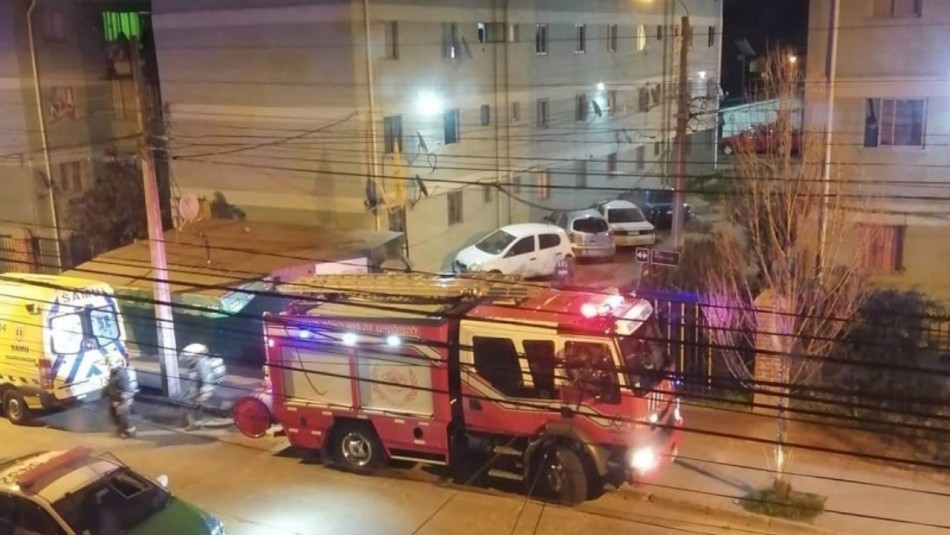 Un adulto mayor fallecido y una menor lesionada tras incendio en Valparaíso Un adulto mayor fallecido y una menor lesionada tras incendio en Valparaíso