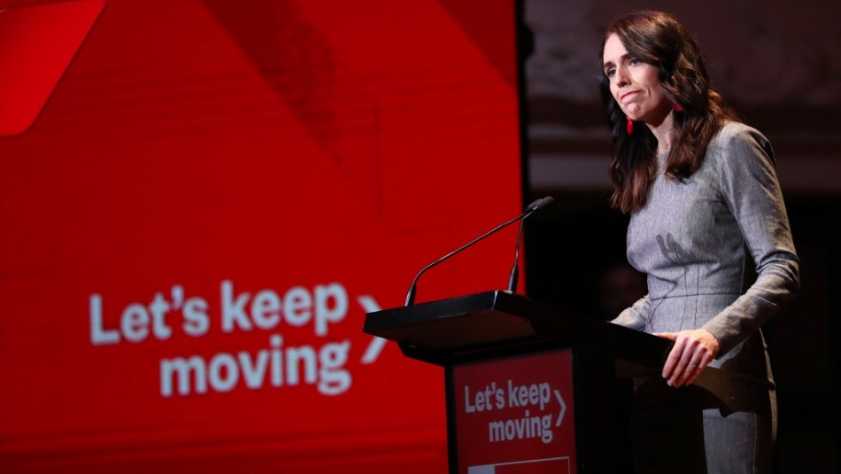 Jacinda Ardern Primera ministra de Nueva Zelanda lanza campaña para su reelección