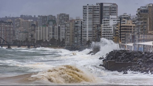 Armada emite aviso de marejadas desde el Golfo de Penas hasta Arica y Juan Fernández