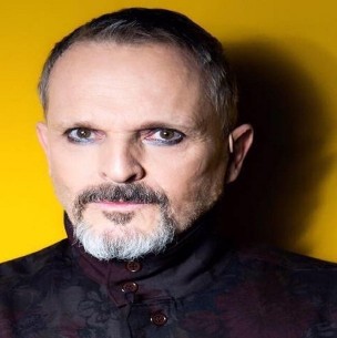 Miguel Bosé reaparece con un look desconcertante: Miguel Bosé reaparece con un look desconcertante: