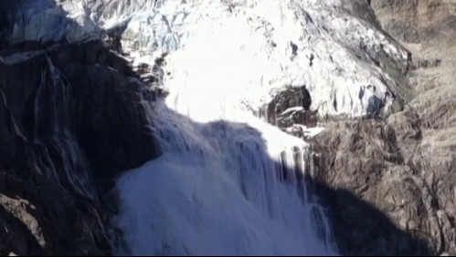 Calentamiento Global: impresionante momento en que una parte de glaciar suizo se desploma