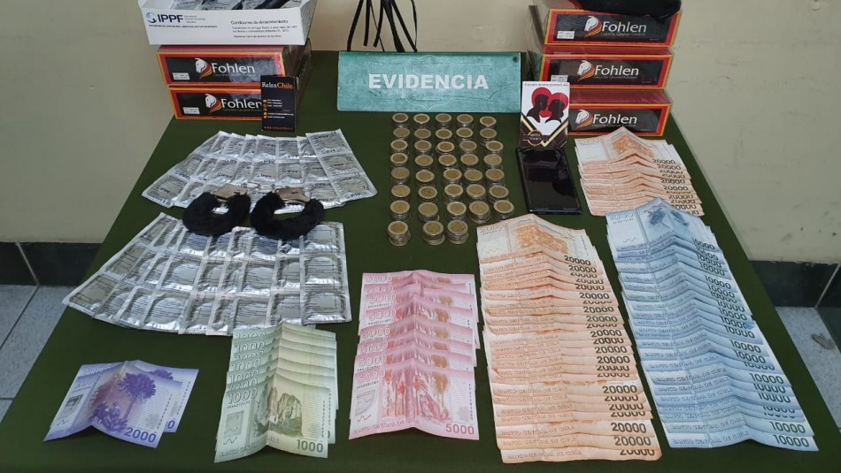 Detienen a siete personas al interior de un prostíbulo clandestino en Puente Alto Detienen a siete personas al interior de un prostíbulo clandestino en Puente Alto