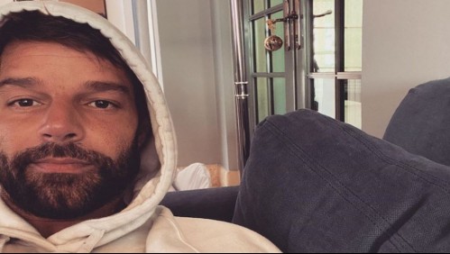 Ricky Martin posa como un rey junto a su marido y confiesa que quiere 'tener muchos nietos'