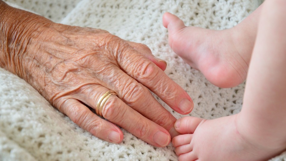 Abuela acude a la justicia para volver a ver a su nieta: Dice que los padres Abuela acude a la justicia para volver a ver a su nieta: Dice que los padres