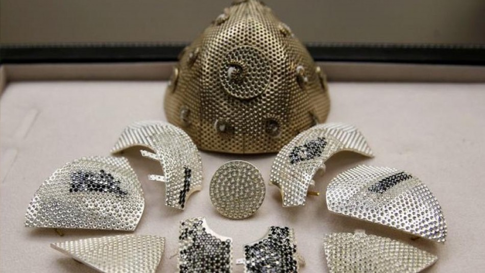 La mascarilla más cara del mundo: Tiene oro y diamante y un precio de 1,5 millones de dólares La mascarilla más cara del mundo: Tiene oro y diamante y un precio de 1,5 millones de dólares