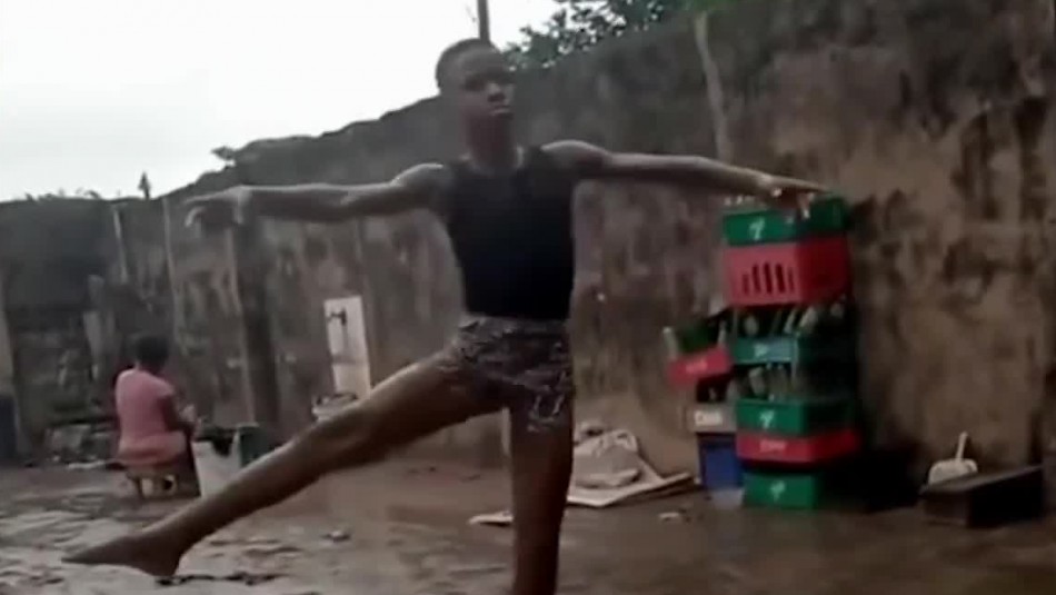 Niño de 11 años de Nigeria gana beca para estudiar ballet en Nueva York tras video viral Niño de 11 años de Nigeria gana beca para estudiar ballet en Nueva York tras video viral