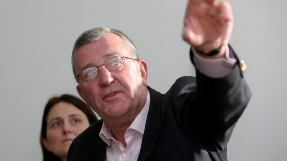 Michael Cawley Presidente de agencia pública de turismo de Irlanda renuncia tras veranear en Italia