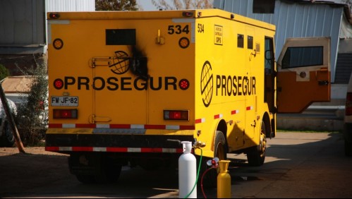 Asaltantes intentaron robar camión de valores con 700 millones de pesos en Peñalolén