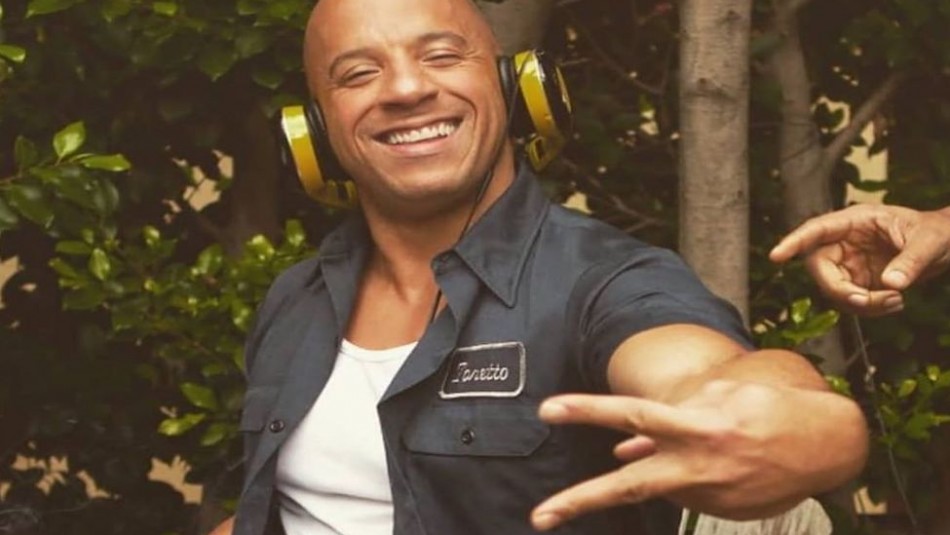 Vin Diesel envía un mensaje a los fans que esperan Vin Diesel envía un mensaje a los fans que esperan
