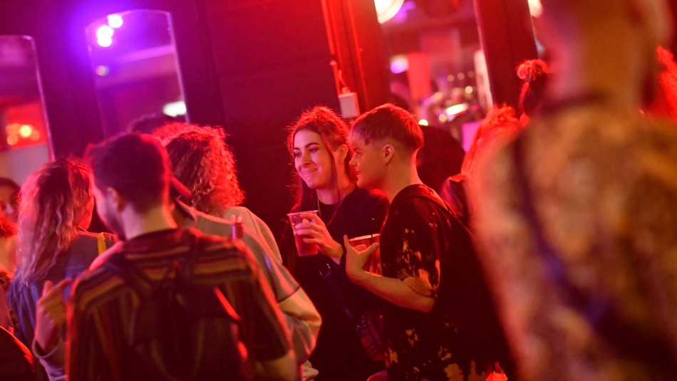 españa cierre discoteques Rebrote de coronavirus: Más regiones de España cierran discoteques y endurecen restricciones