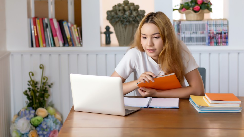 Estudiantes creen que la IA impactará en sus carreras, pero no se sienten preparados Estudiantes creen que la IA impactará en sus carreras, pero no se sienten preparados