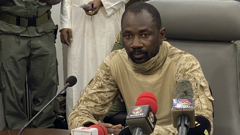 Assimi Goita El nuevo hombre fuerte de Mali se presenta en público tras golpe de Estado