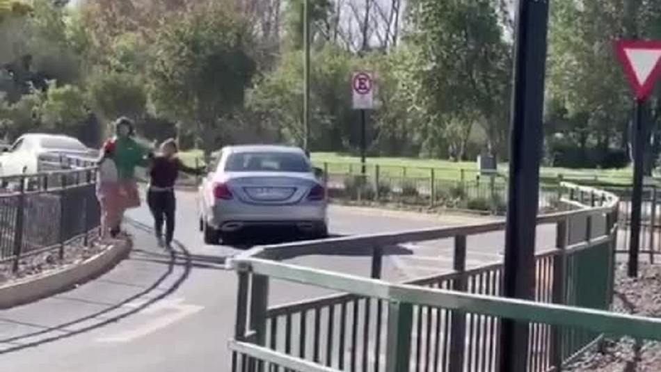 Video muestra encerrona sufrida por mujer y sus dos hijos en Chicureo Video muestra encerrona sufrida por mujer y sus dos hijos en Chicureo