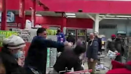 Sujeto apuñala a guardias de supermercado porque le pidieron usar mascarilla
