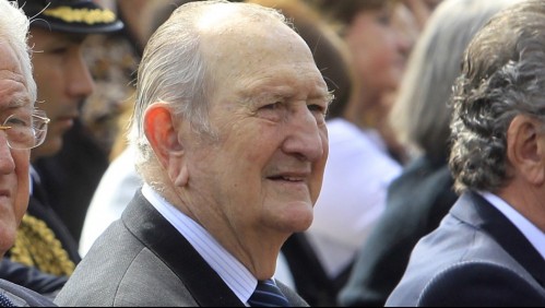 Carabineros echa pie atrás y suspende rebautizo de academia con nombre de Rodolfo Stange