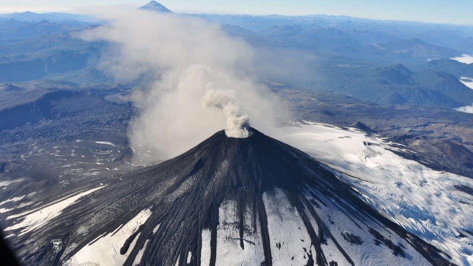 Estudio chileno permitiría prever actividad de volcanes a partir de eventos sísmicos Estudio chileno permitiría prever actividad de volcanes a partir de eventos sísmicos