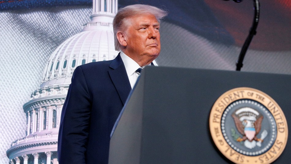 Donald Trump. Trump acusa que se retrasan pruebas de vacuna contra coronavirus hasta después de las elecciones
