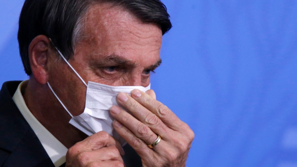 Jair Bolsonaro. Jair Bolsonaro amenaza a periodista: