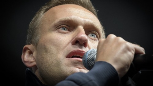 Hospital alemán informa que opositor ruso Alexei Navalni presenta 'signos de envenenamiento'