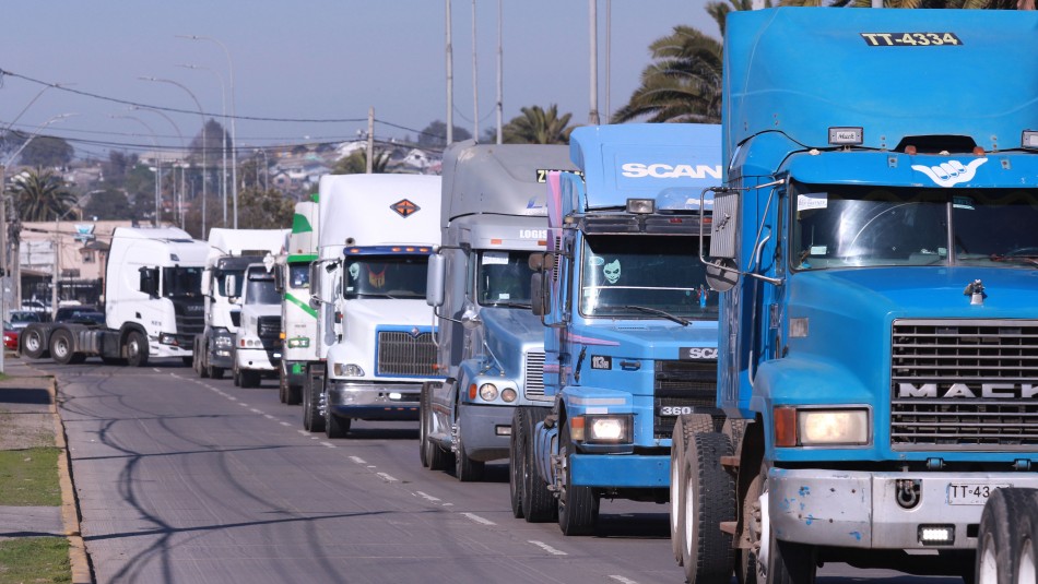 Camioneros del sur dicen que paro va Camioneros del sur dicen que paro va