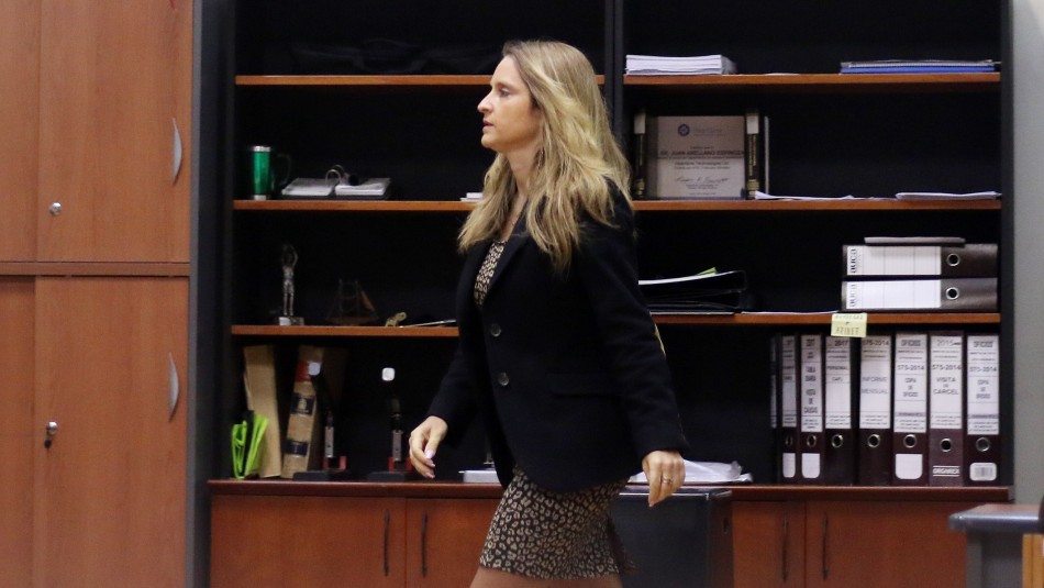 Jueza Rutherford procesa a generales (r) Oviedo y Fuente-Alba por informes falsos a Contraloría Jueza Rutherford procesa a generales (r) Oviedo y Fuente-Alba por informes falsos a Contraloría