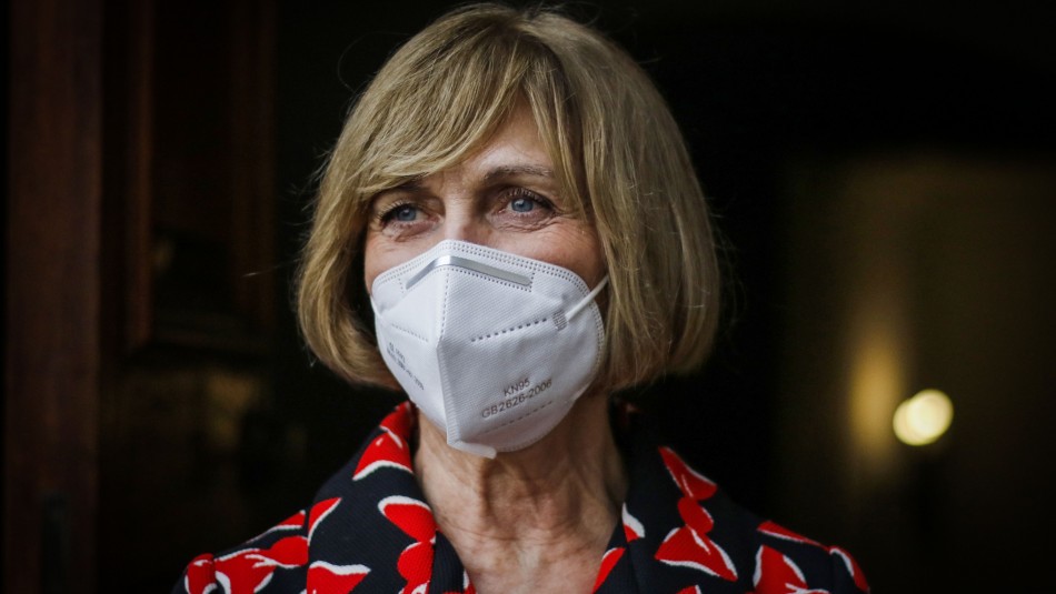 Evelyn Matthei Evelyn Matthei se abre a candidatura presidencial y critica a Lavín: