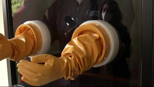 Cabinas de Visita Segura: La iniciativa que permite poder abrazar a adultos mayores en hogares