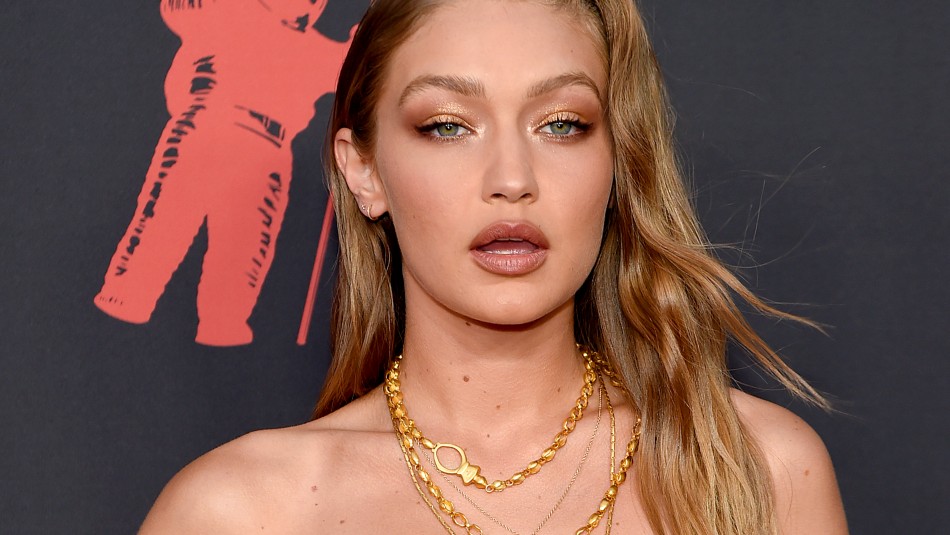 Gigi Hadid Gigi Hadid posó mostrando su avanzado embarazo: