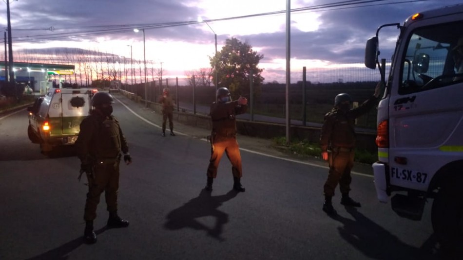 Incidentes entre camioneros y carabineros por chofer que se habría negado a frenar en Temuco Incidentes entre camioneros y carabineros por chofer que se habría negado a frenar en Temuco