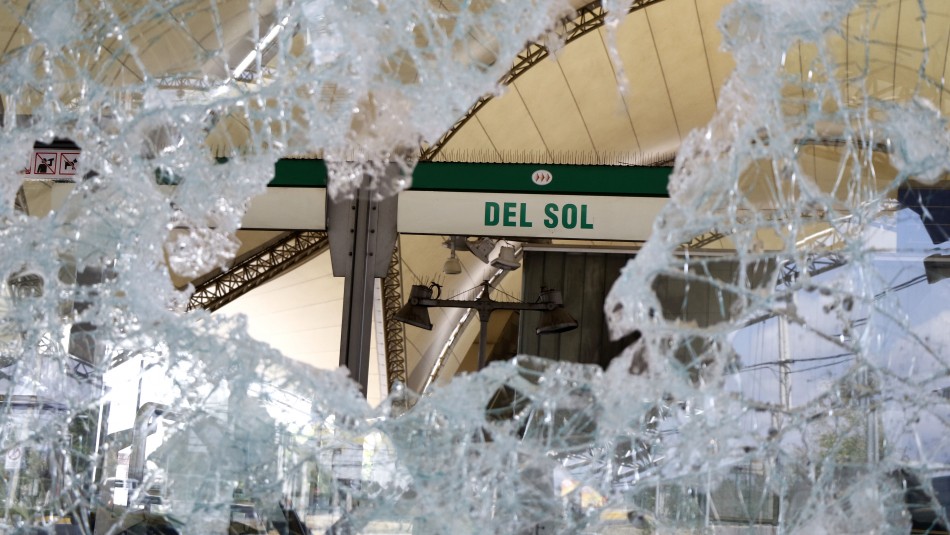 estacion Metro El Sol Joven de 22 años es el primer condenado por ataques al Metro de Santiago