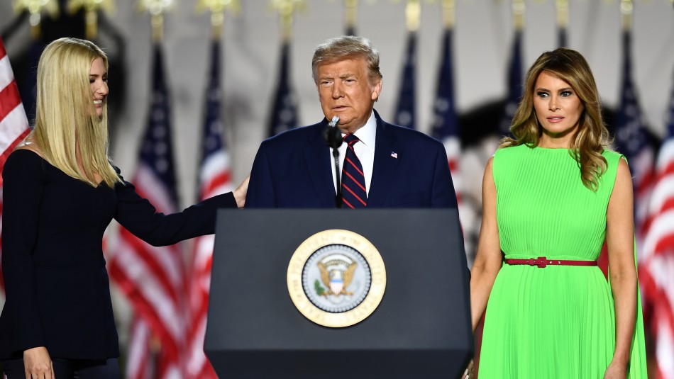 Gesto de Melania Trump evidencia las Gesto de Melania Trump evidencia las