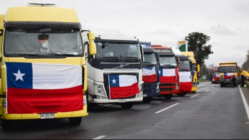 Paris llama a deponer el paro de camioneros: 'Obstaculizan el tránsito de funcionarios de salud'