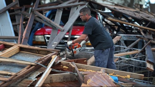 Huracán Laura deja 14 muertos en su paso por EEUU