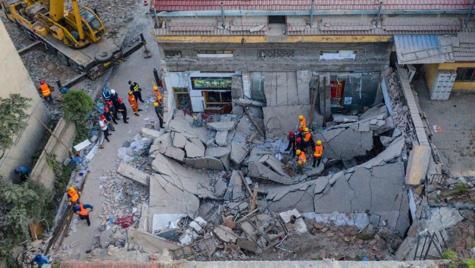 Al menos 29 muertos tras derrumbe de un restaurante en China Al menos 29 muertos tras derrumbe de un restaurante en China