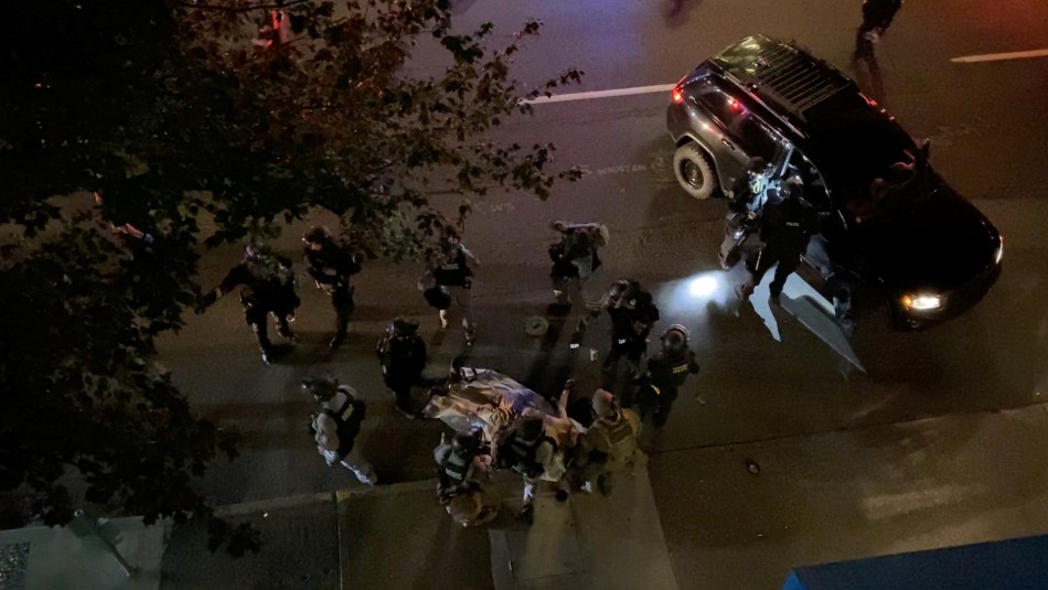 Violencia en EEUU: Un muerto tras enfrentamientos entre antirracistas y seguidores de Trump Violencia en EEUU: Un muerto tras enfrentamientos entre antirracistas y seguidores de Trump