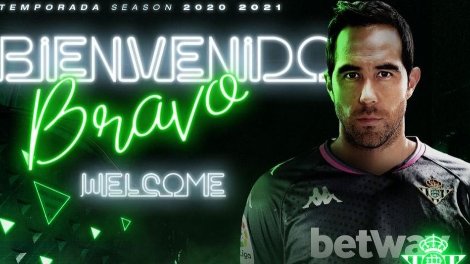 Oficial: Claudio Bravo es el nuevo refuerzo del Betis de Manuel Pellegrini Oficial: Claudio Bravo es el nuevo refuerzo del Betis de Manuel Pellegrini