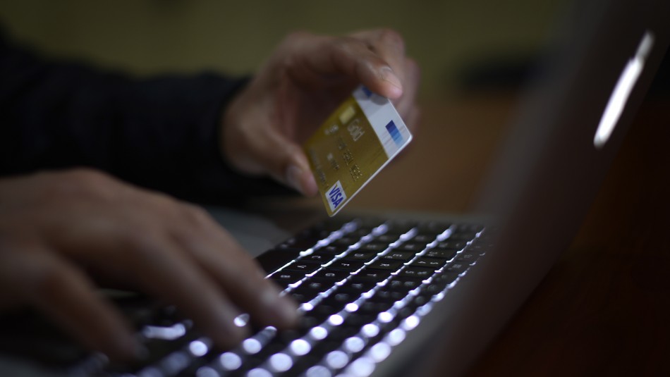 Estas son las estafas más recurrentes en el Cyberday CyberDay 2020: Expertos enseñan a reconocer cómo son las estafas al comprar productos