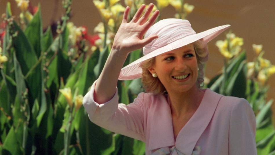 A 23 años de la muerte de Lady Di: Rescatista recordó sus últimas palabras tras accidente A 23 años de la muerte de Lady Di: Rescatista recordó sus últimas palabras tras accidente