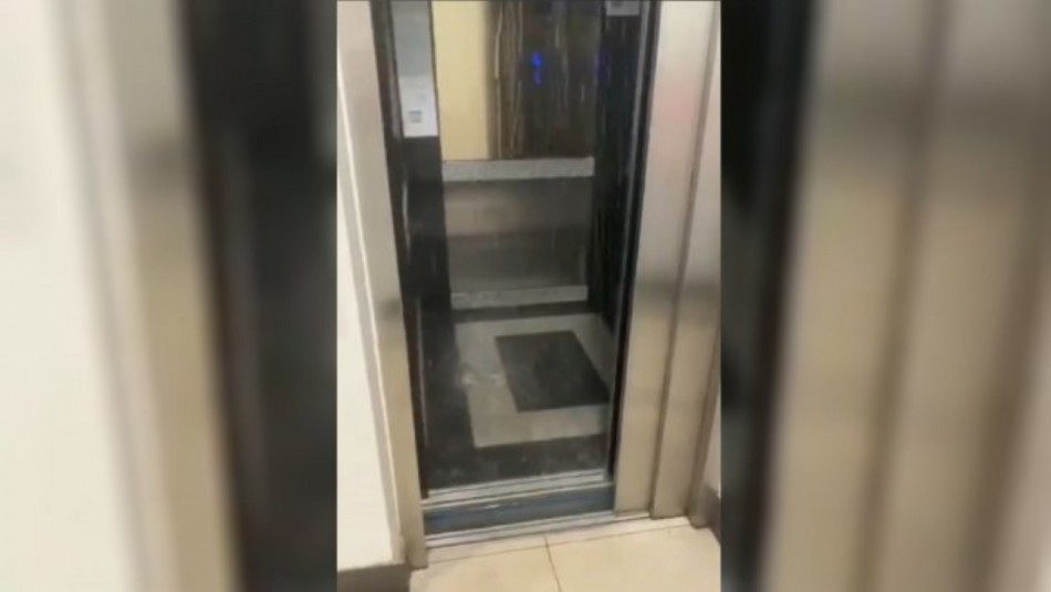 Edificio se inunda tras rotura de piscina en Copiapó Edificio se inunda tras rotura de piscina en Copiapó