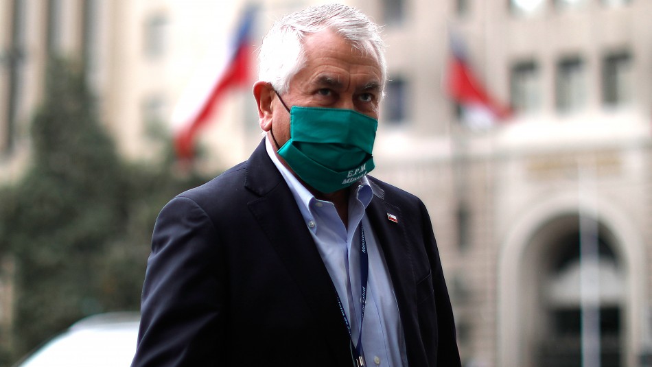 Enrique Paris Balance por coronavirus: Minsal reporta 32 muertos y menos de 1.500 nuevos contagios