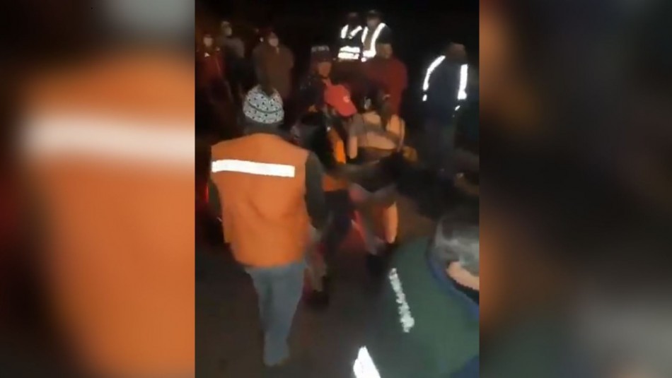 Video camioneros con mujeres Polémica por video de camioneros con mujeres semidesnudas: Gobierno se querella