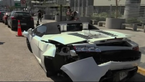 Costoso Lamborghini colisiona con un Chevrolet Corsa y conductor se da a la fuga