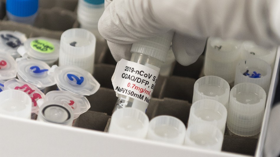 Imagen referencial de archivo Proponen repartir vacunas contra el coronavirus por prioridad y no por porcentaje de población