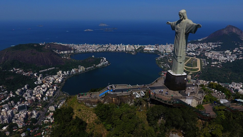 Río de Janeiro Brasil supera los 4 millones de casos de coronavirus entre señales de mejoría